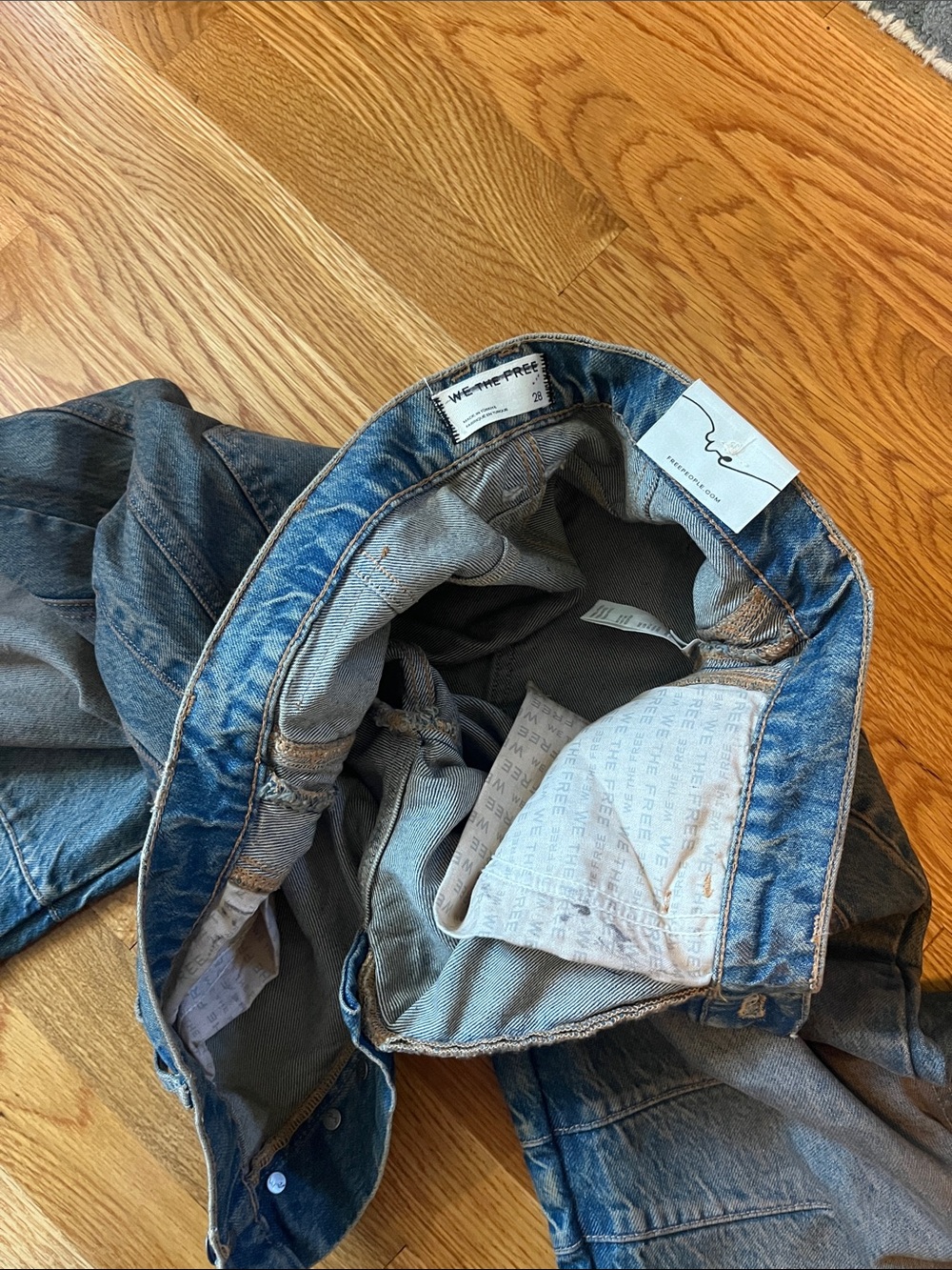 We The Free Good Luck Barrel Jeans Size 28 NWT - Picture 10 of 14